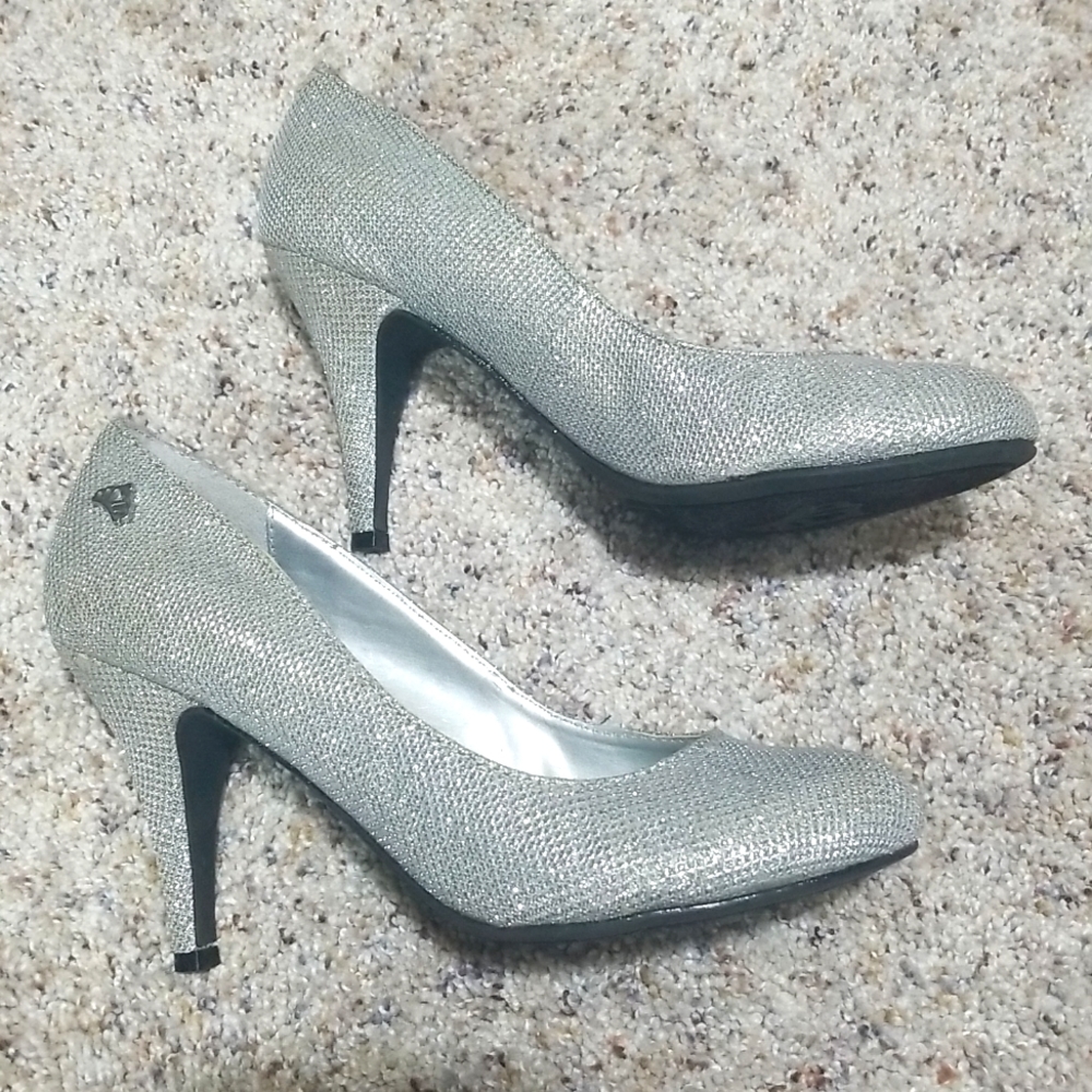 Womans fashion heels, fergalicious by Fergie, silver sparkles